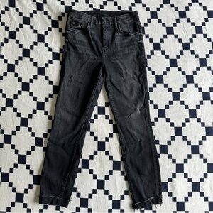 MOTHER High Waisted Looker Ankle Fray in Night Hawk